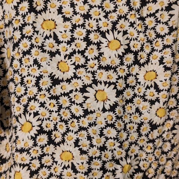 American Eagle Crop Daisy Blouse XXL NWT - Picture 3 of 6